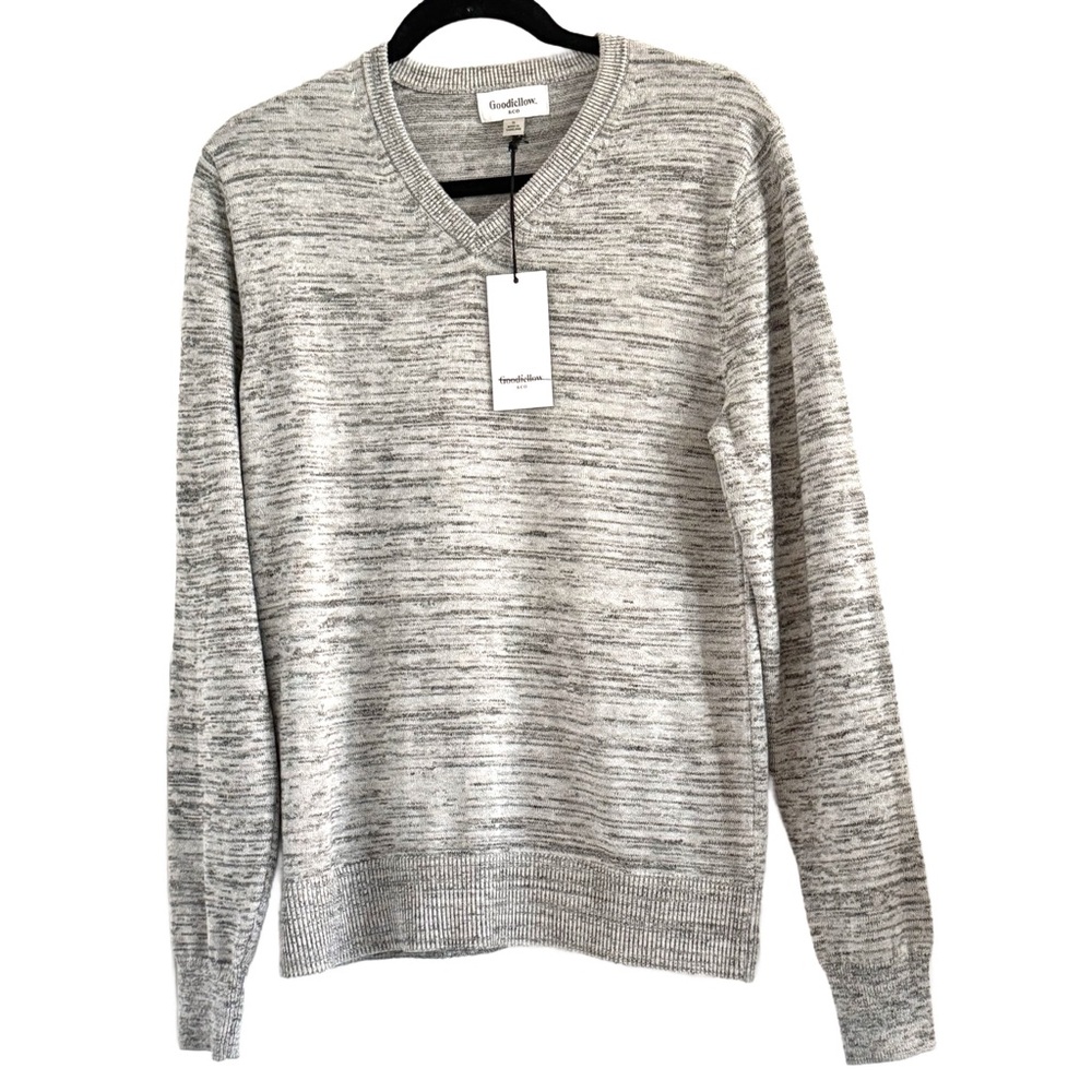 🌼 Goodfellow & Co Heather Gray V-Neck Sweater